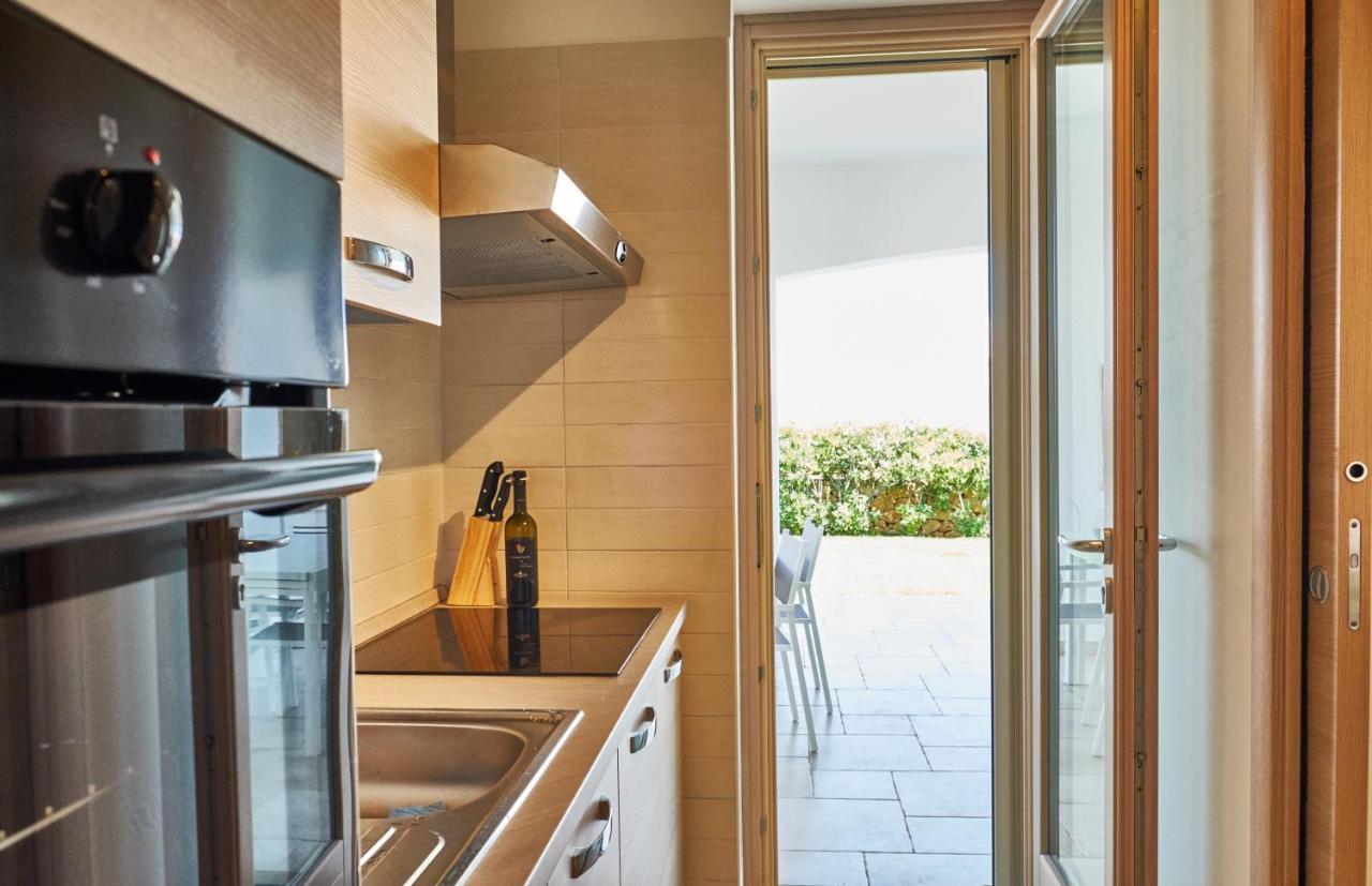 Villa Dublin - Mare Blu 2 - Ostuni วิลลานอวา ดิ ออสตูนี ภายนอก รูปภาพ