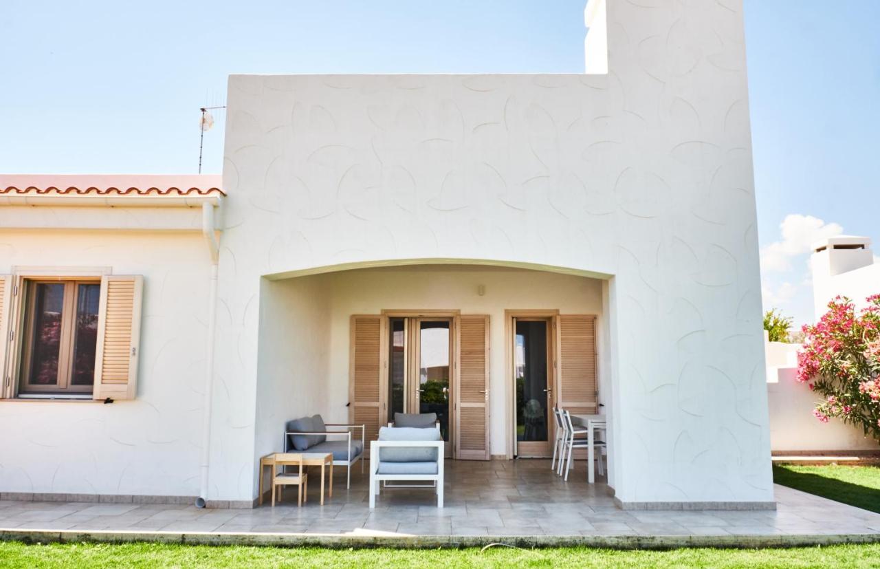 Villa Dublin - Mare Blu 2 - Ostuni วิลลานอวา ดิ ออสตูนี ภายนอก รูปภาพ
