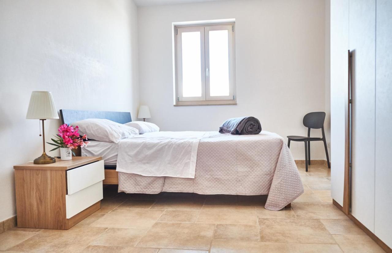 Villa Dublin - Mare Blu 2 - Ostuni วิลลานอวา ดิ ออสตูนี ภายนอก รูปภาพ