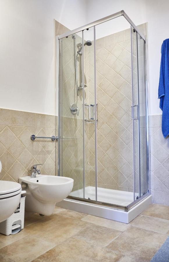 Villa Dublin - Mare Blu 2 - Ostuni วิลลานอวา ดิ ออสตูนี ภายนอก รูปภาพ