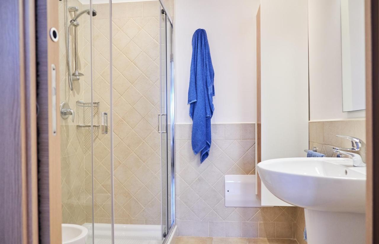 Villa Dublin - Mare Blu 2 - Ostuni วิลลานอวา ดิ ออสตูนี ภายนอก รูปภาพ