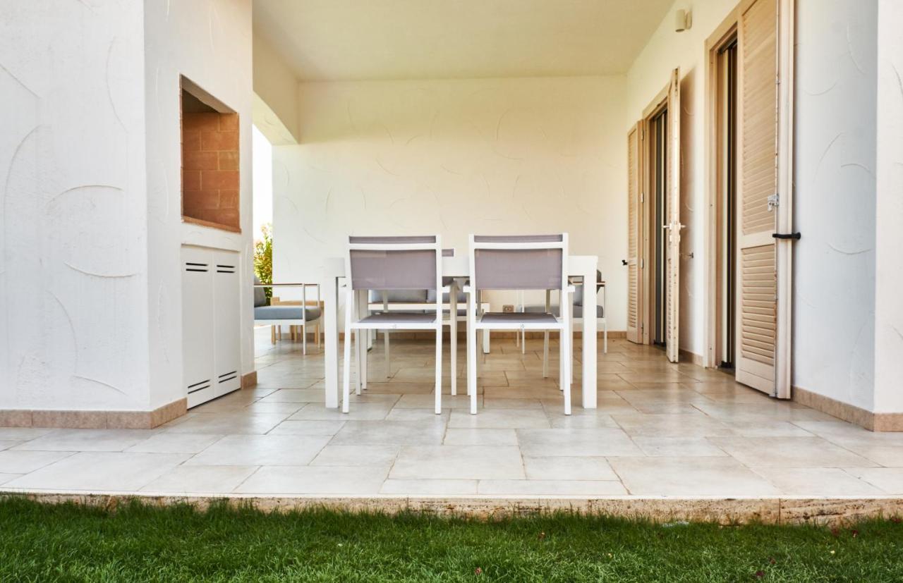 Villa Dublin - Mare Blu 2 - Ostuni วิลลานอวา ดิ ออสตูนี ภายนอก รูปภาพ